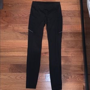 Black lulu lemon leggings